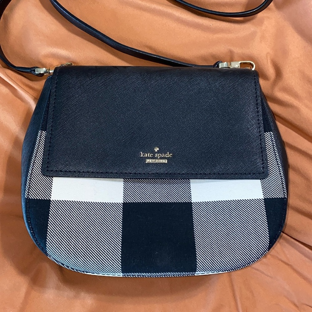 Kate Spade Buffalo Plaid Crossbody Saddle Bag and Dust Bag tag unattached